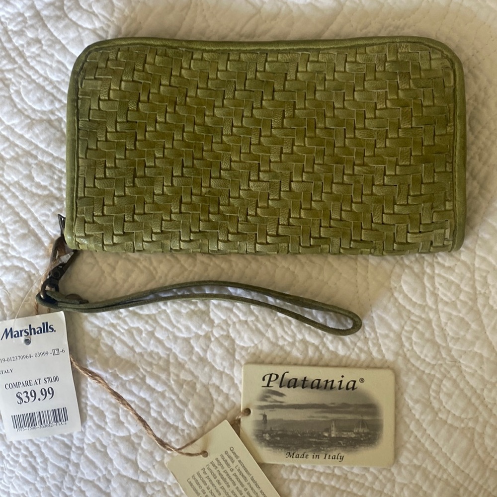 Platania Wristlet